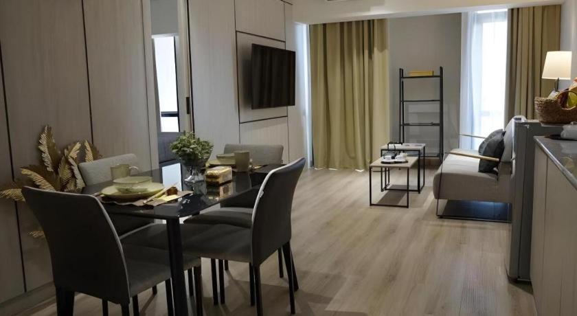 ג'קרטה The Day Residence מראה חיצוני תמונה